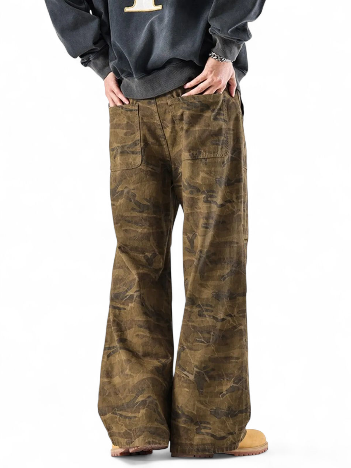 No Stylish | Vintage Camouflage Wide-Leg Jeans